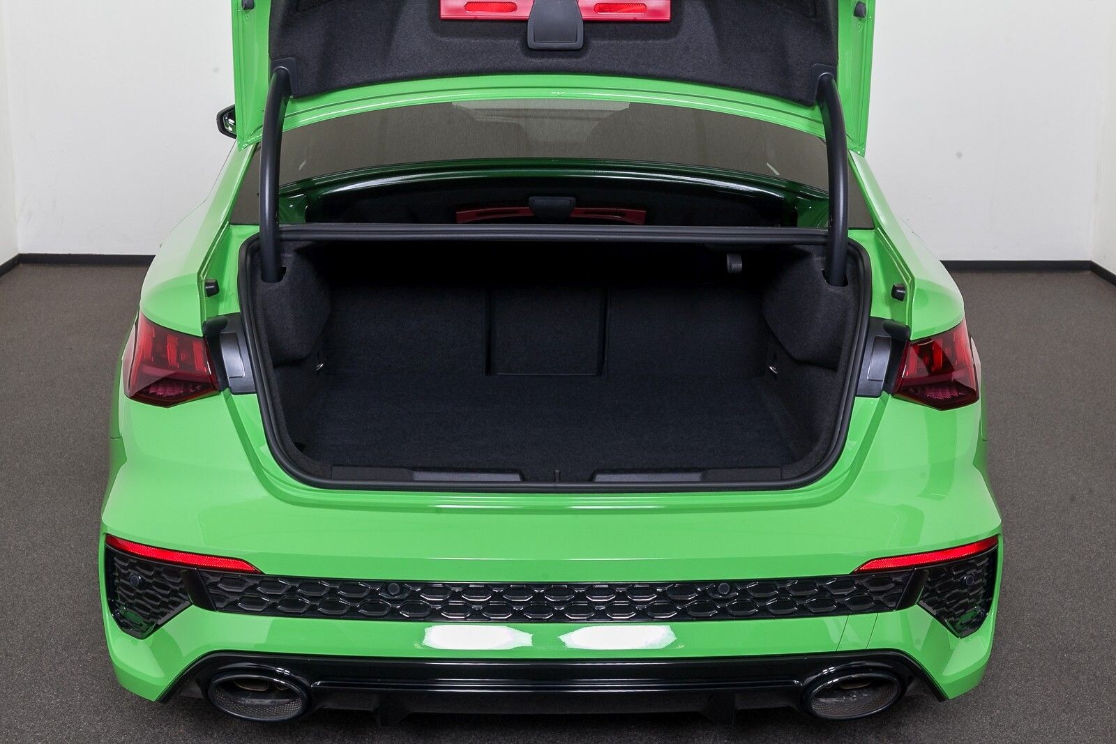Image about Audi RS 3 Limousine TFSI quattro S tronic