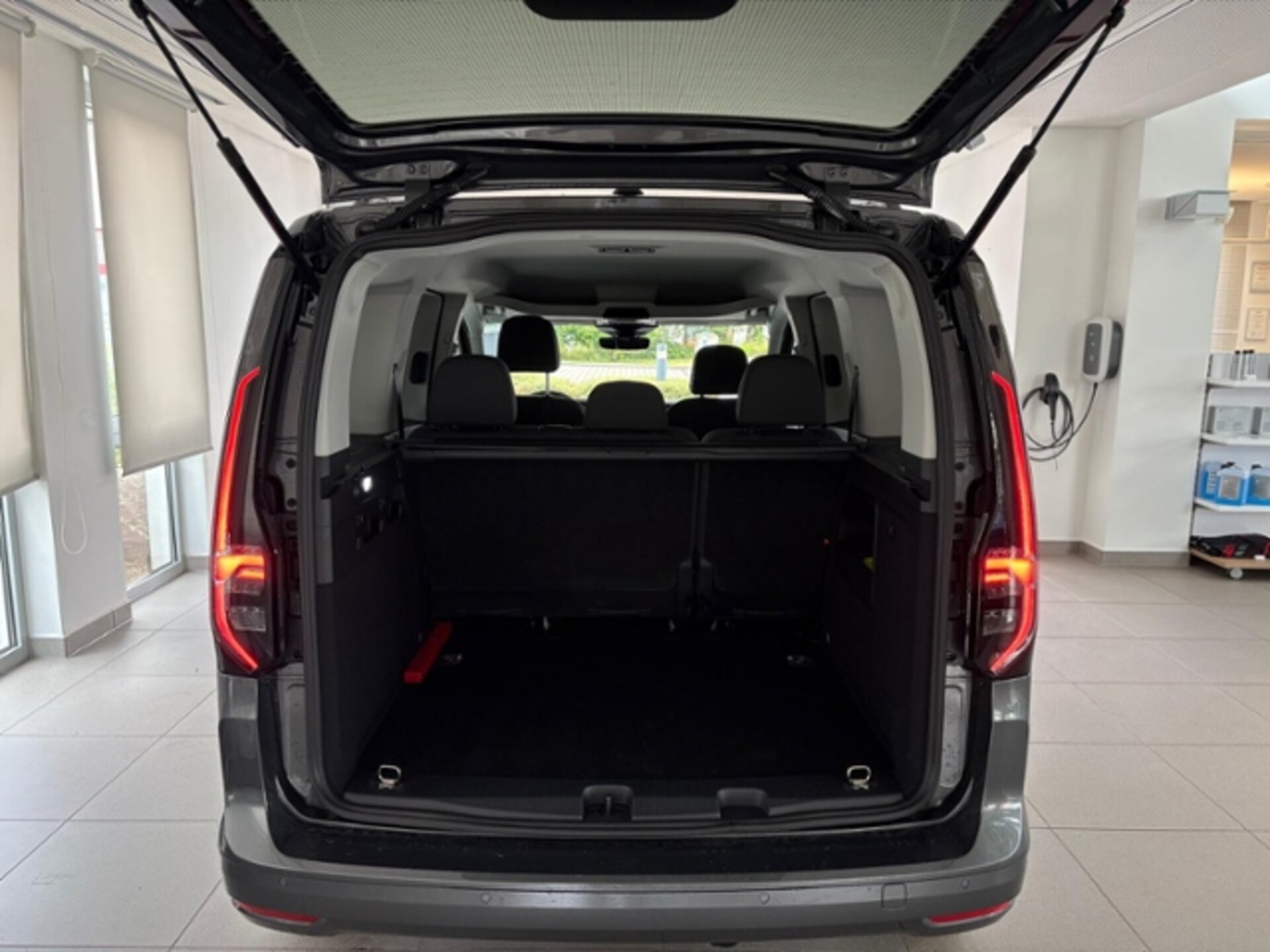 Volkswagen Caddy Basis-Modell