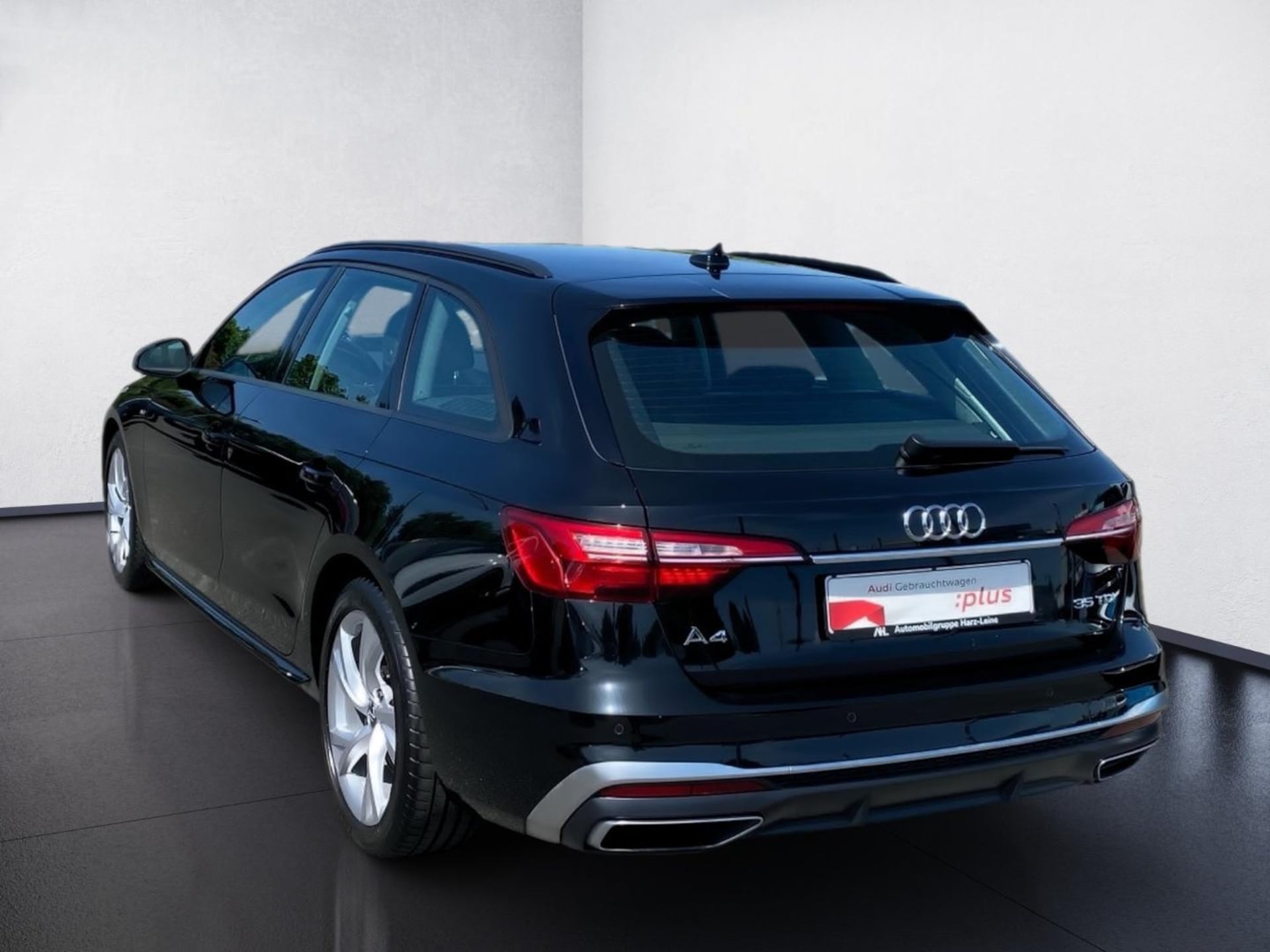 Audi A4 Avant S line