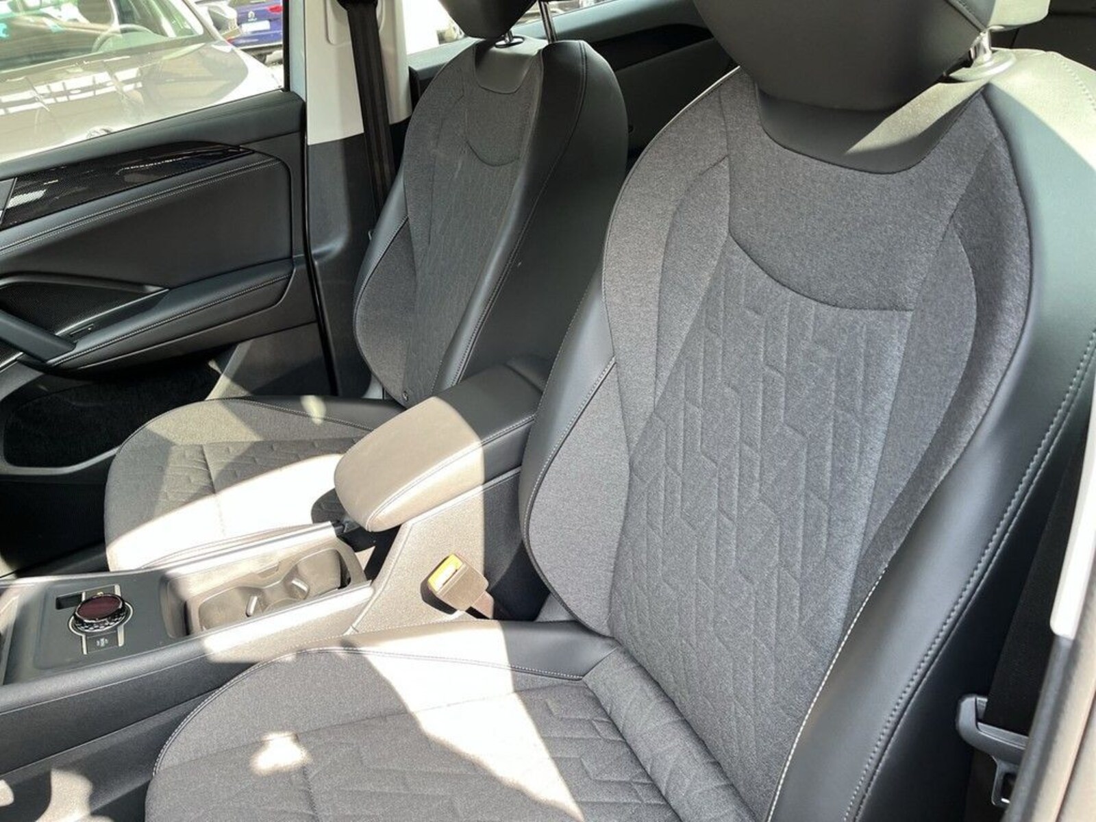 Volkswagen Tiguan – Bild 12