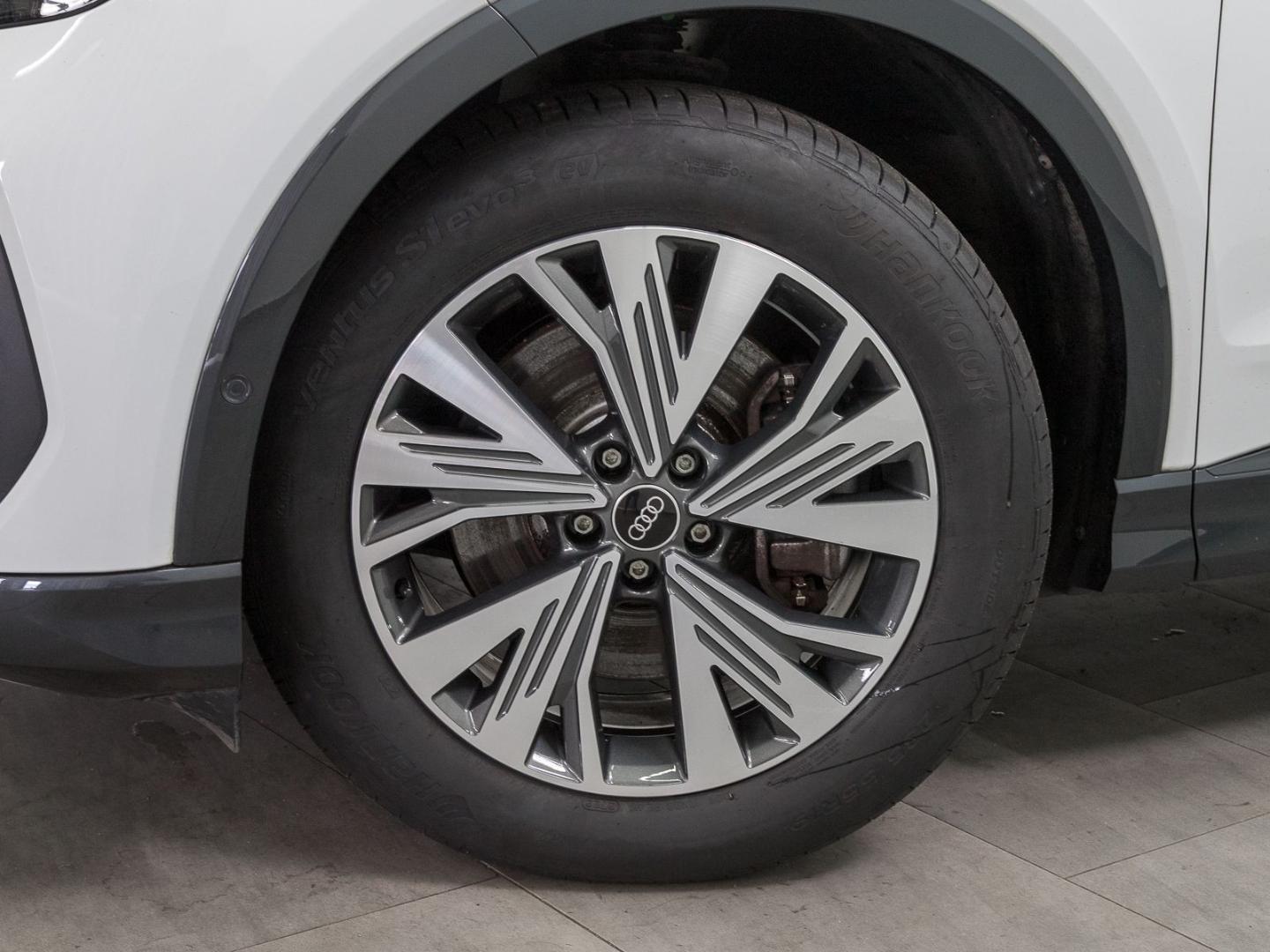 Image about Audi Q4 e-tron 40 e-tron
