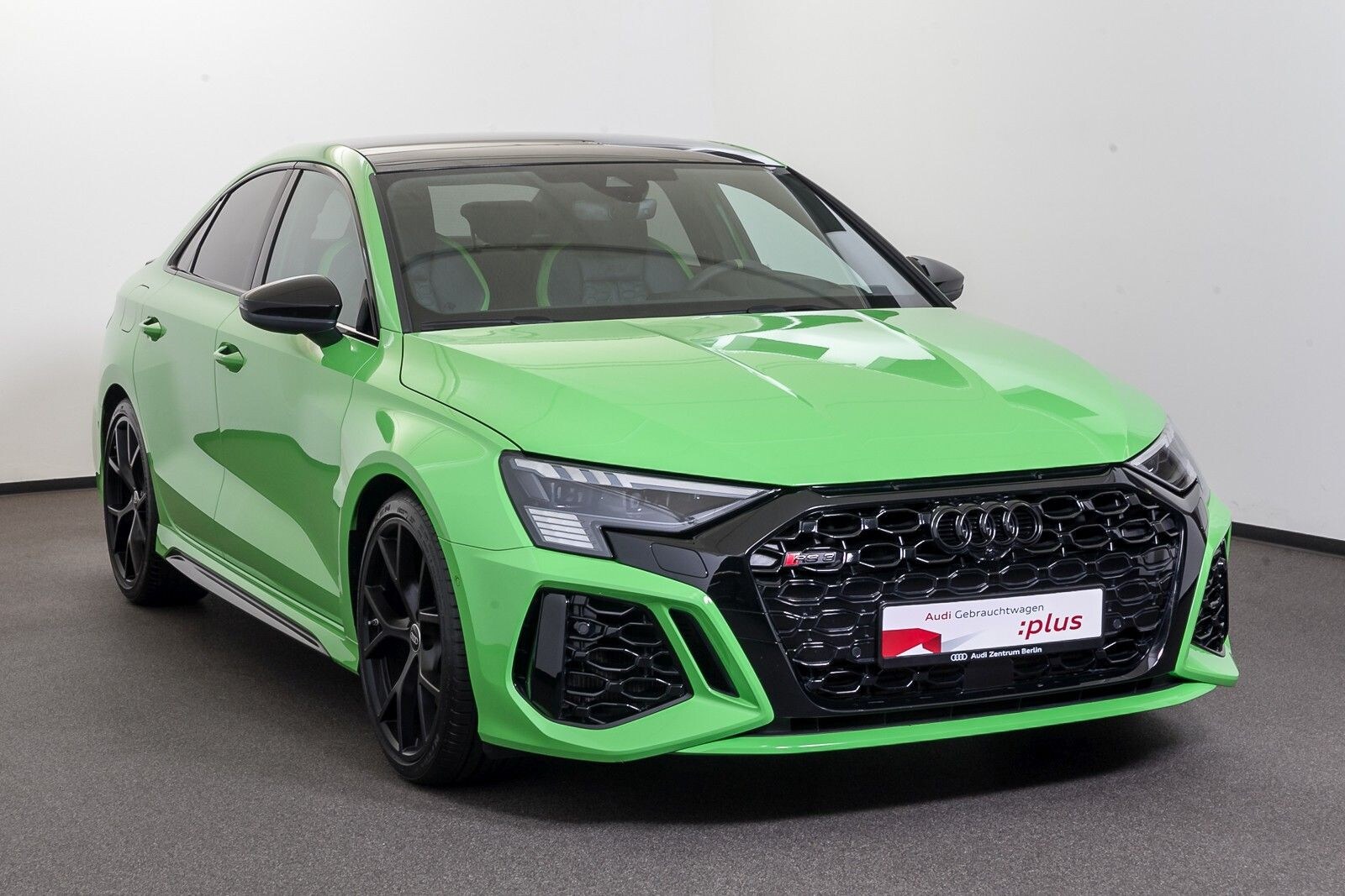 Image about Audi RS 3 Limousine TFSI quattro S tronic