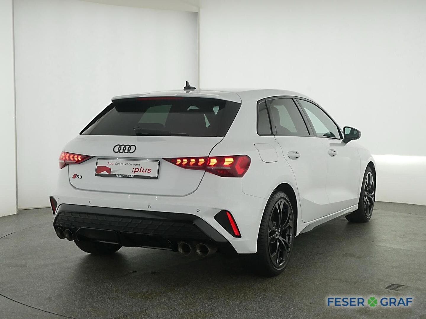 Bild über Audi S3 Sportback TFSI quattro S tronic - für weitere Informationen kontaktieren Sie den Audi Partner