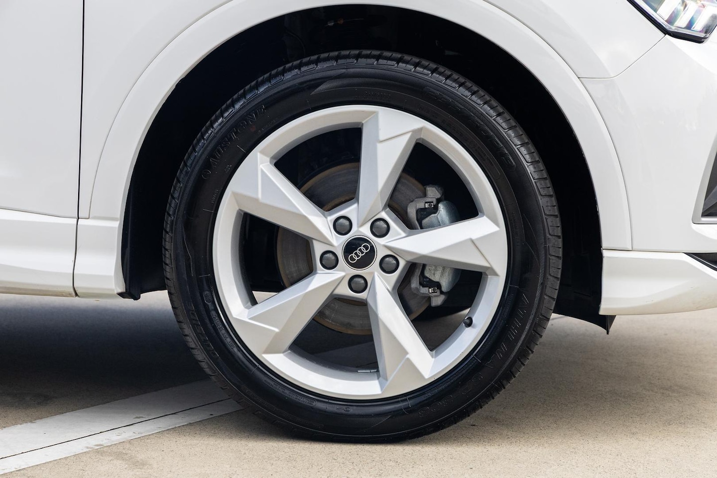 Image about Audi Q3 35 TFSI S tronic