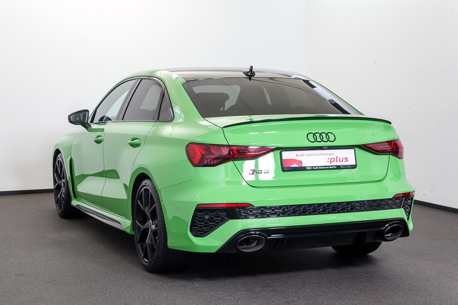 Image about Audi RS 3 Limousine TFSI quattro S tronic