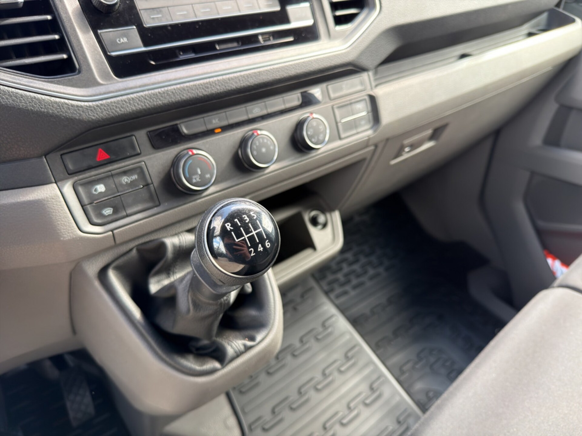 Volkswagen Crafter Kasten mittlerer Radstand