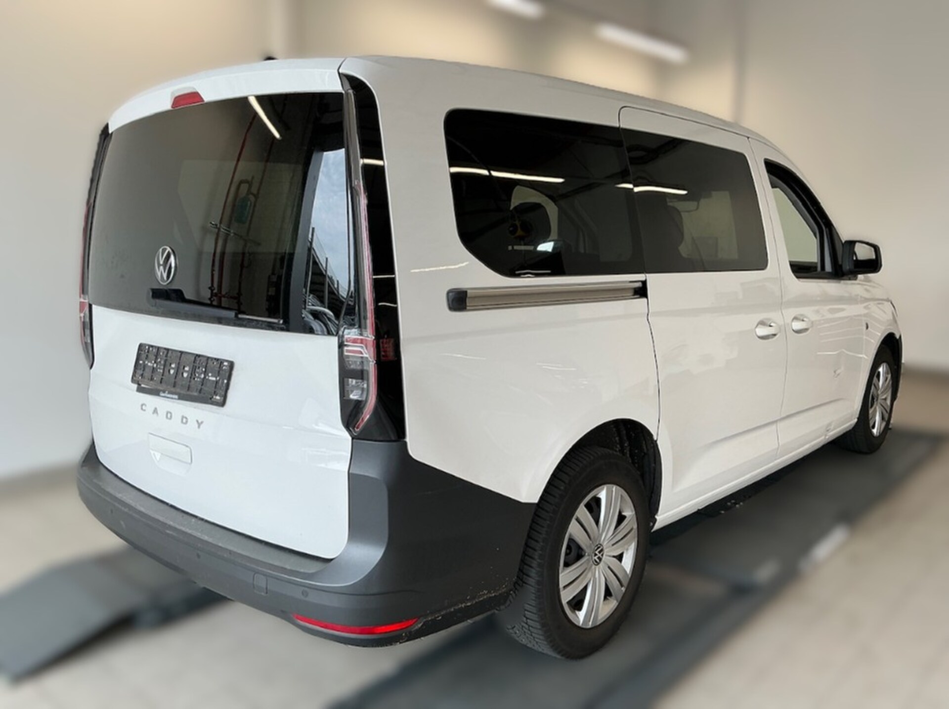 Volkswagen Caddy Maxi Basis-Modell