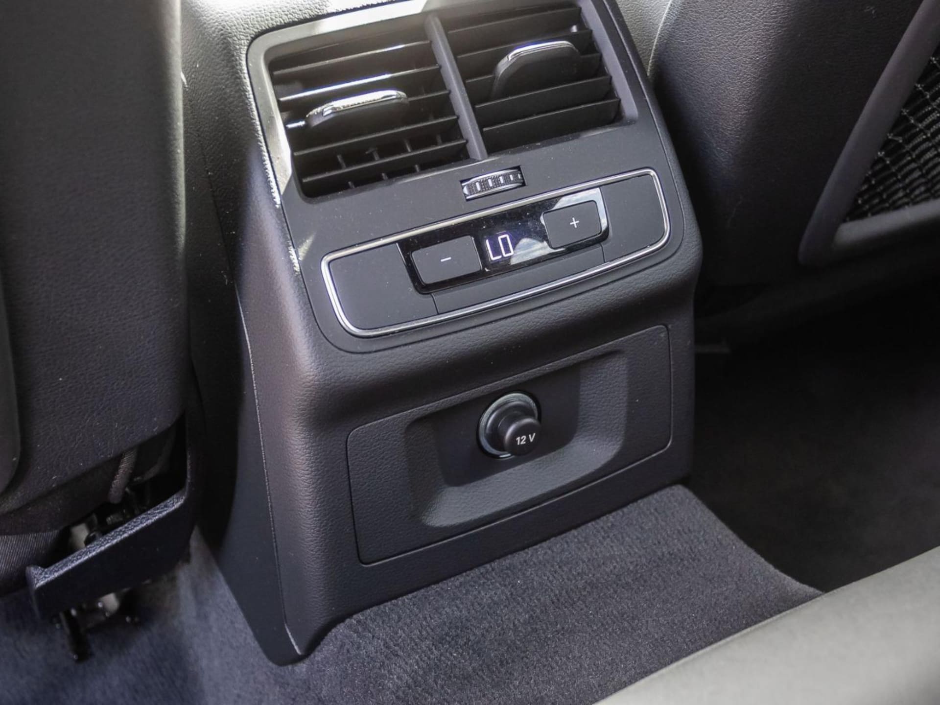 Audi A4 Avant S line