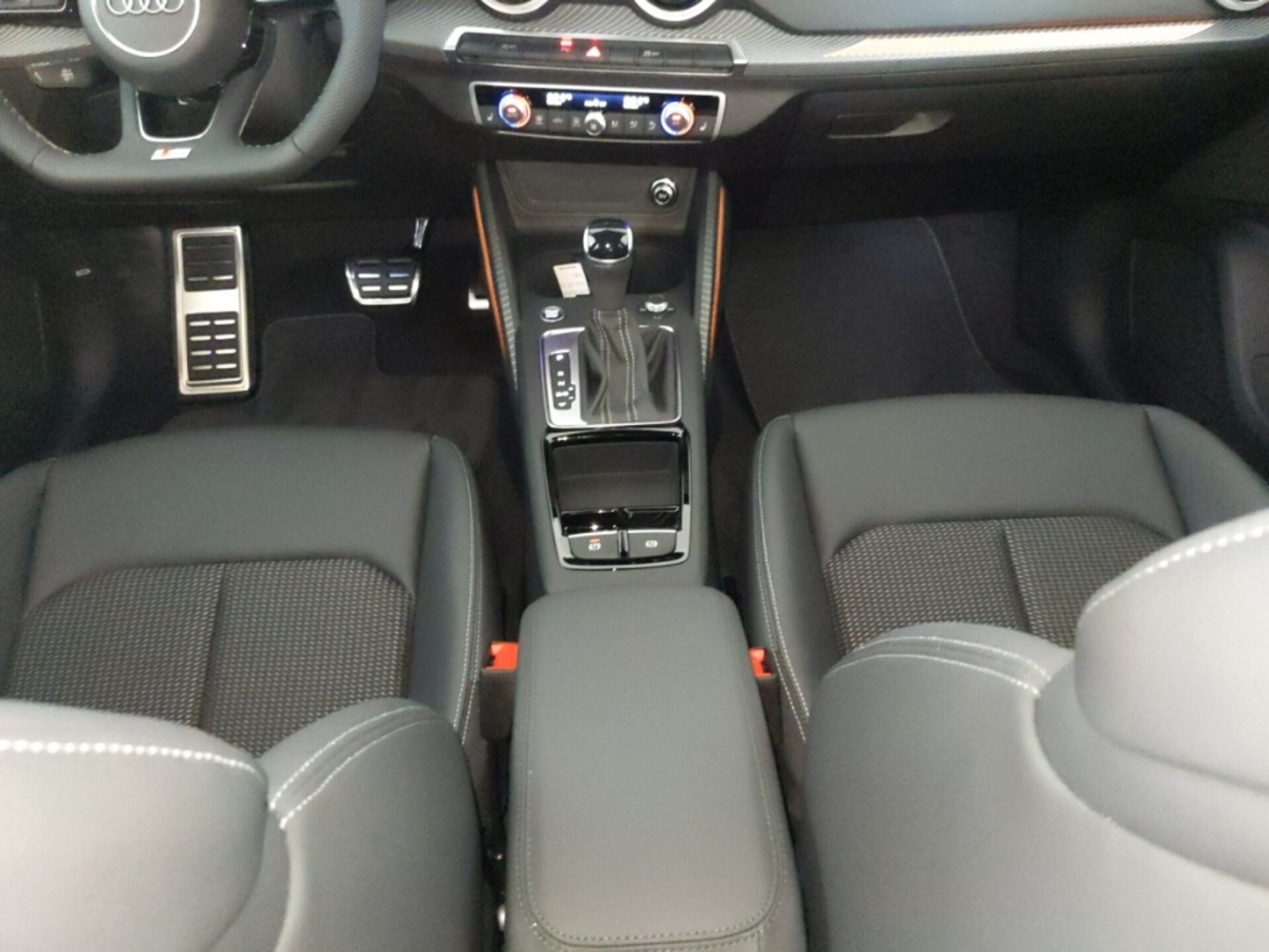Audi Q2 S line