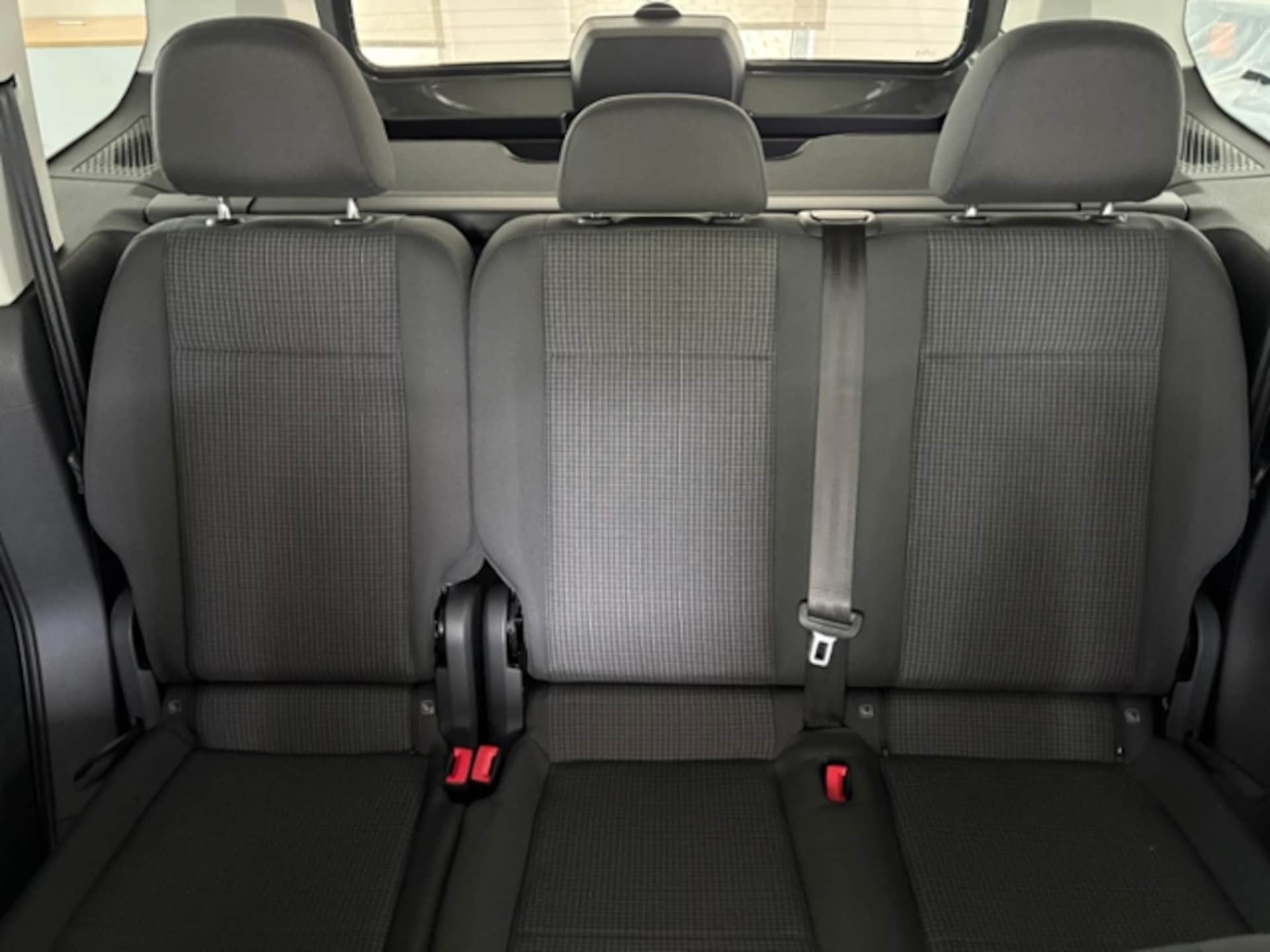 Volkswagen Caddy Basis-Modell