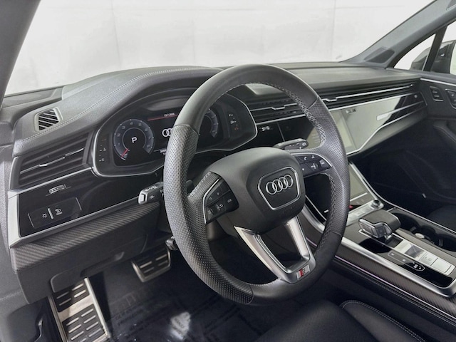 2025 Audi SQ7