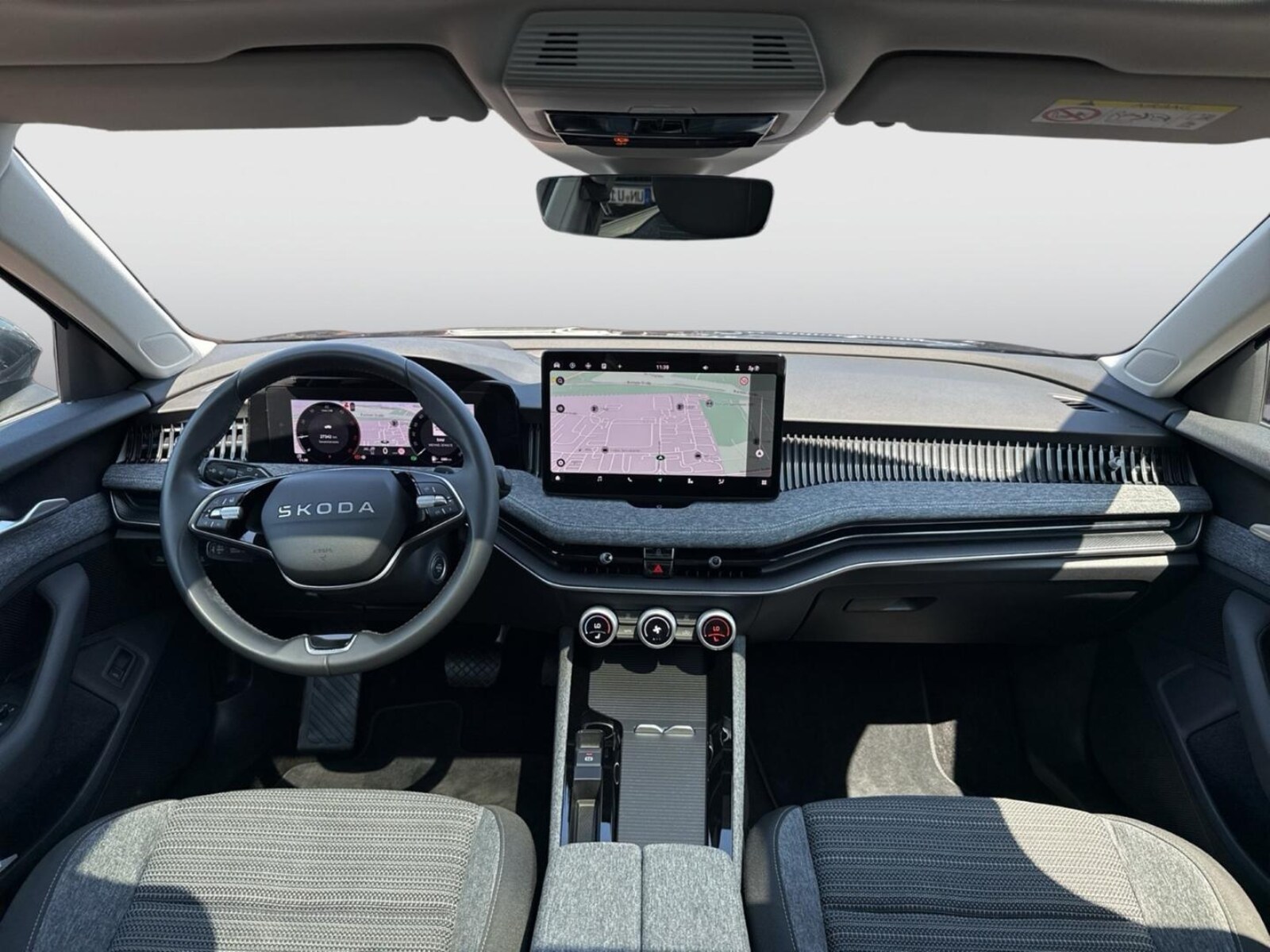 Škoda Superb Combi – Bild 11