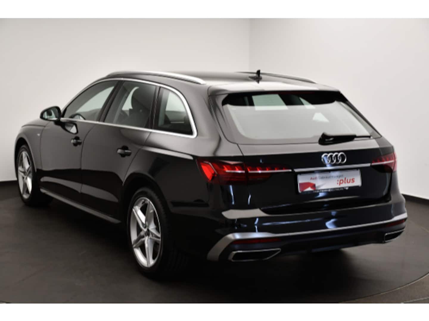 Bild über Audi A4 Avant S line 35 TDI S tronic - für weitere Informationen kontaktieren Sie den Audi Partner