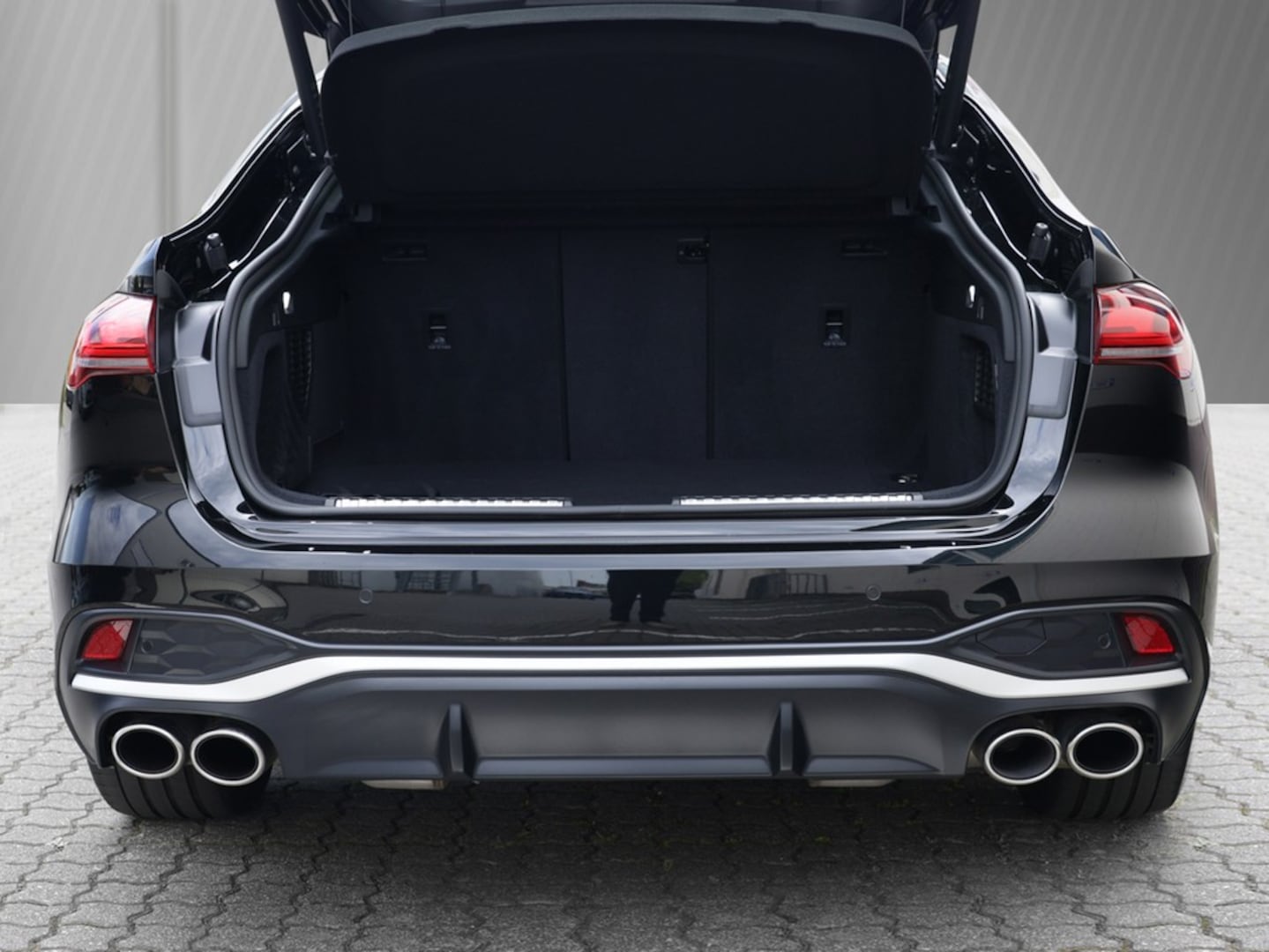 Bild über Audi S5 Limousine TFSI 270 kW S tronic - für weitere Informationen kontaktieren Sie den Audi Partner