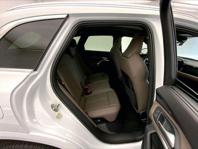2025 Audi Q5 Premium Plus - Photo 10