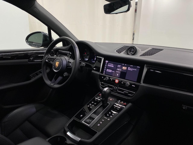 2026 Porsche Macan T - Photo 20