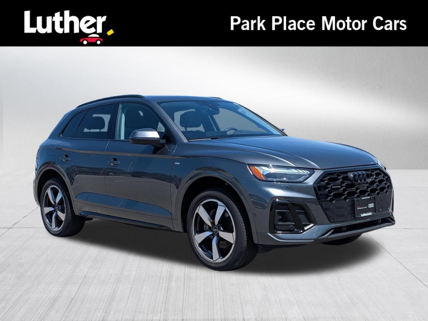 2023 Audi Q5 45 Prestige's photo
