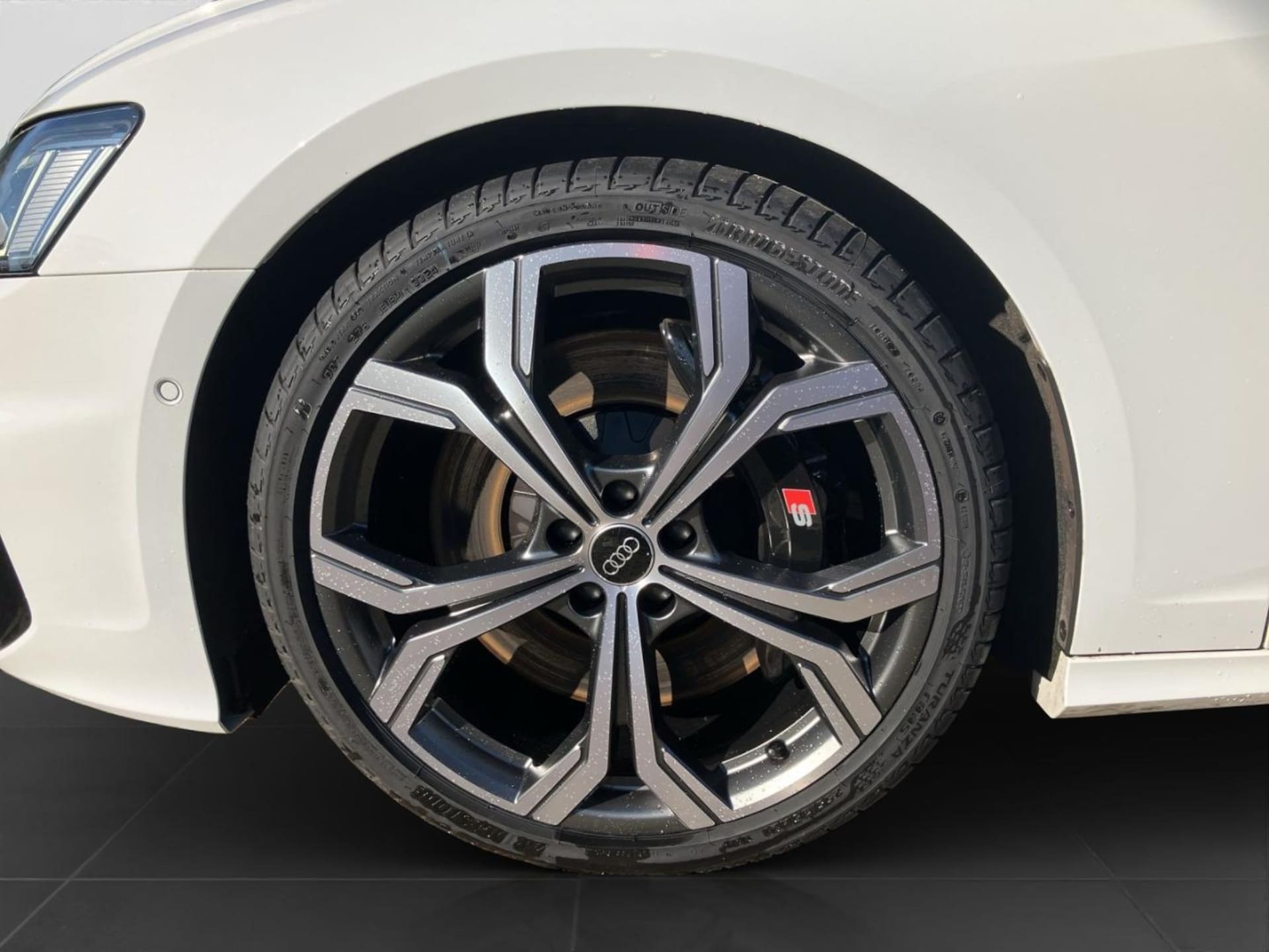 Audi S6 Avant