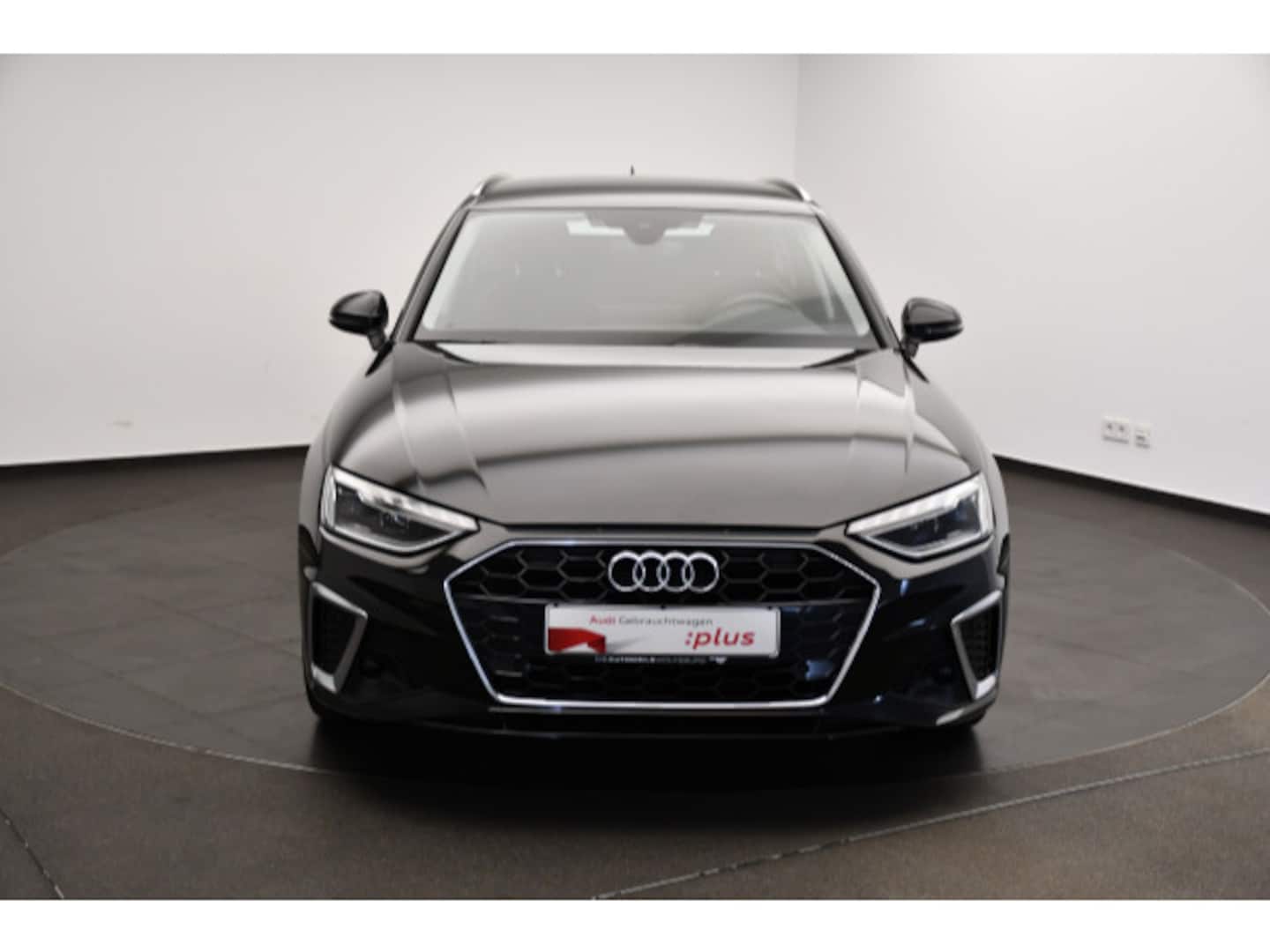 Bild über Audi A4 Avant S line 35 TDI S tronic - für weitere Informationen kontaktieren Sie den Audi Partner