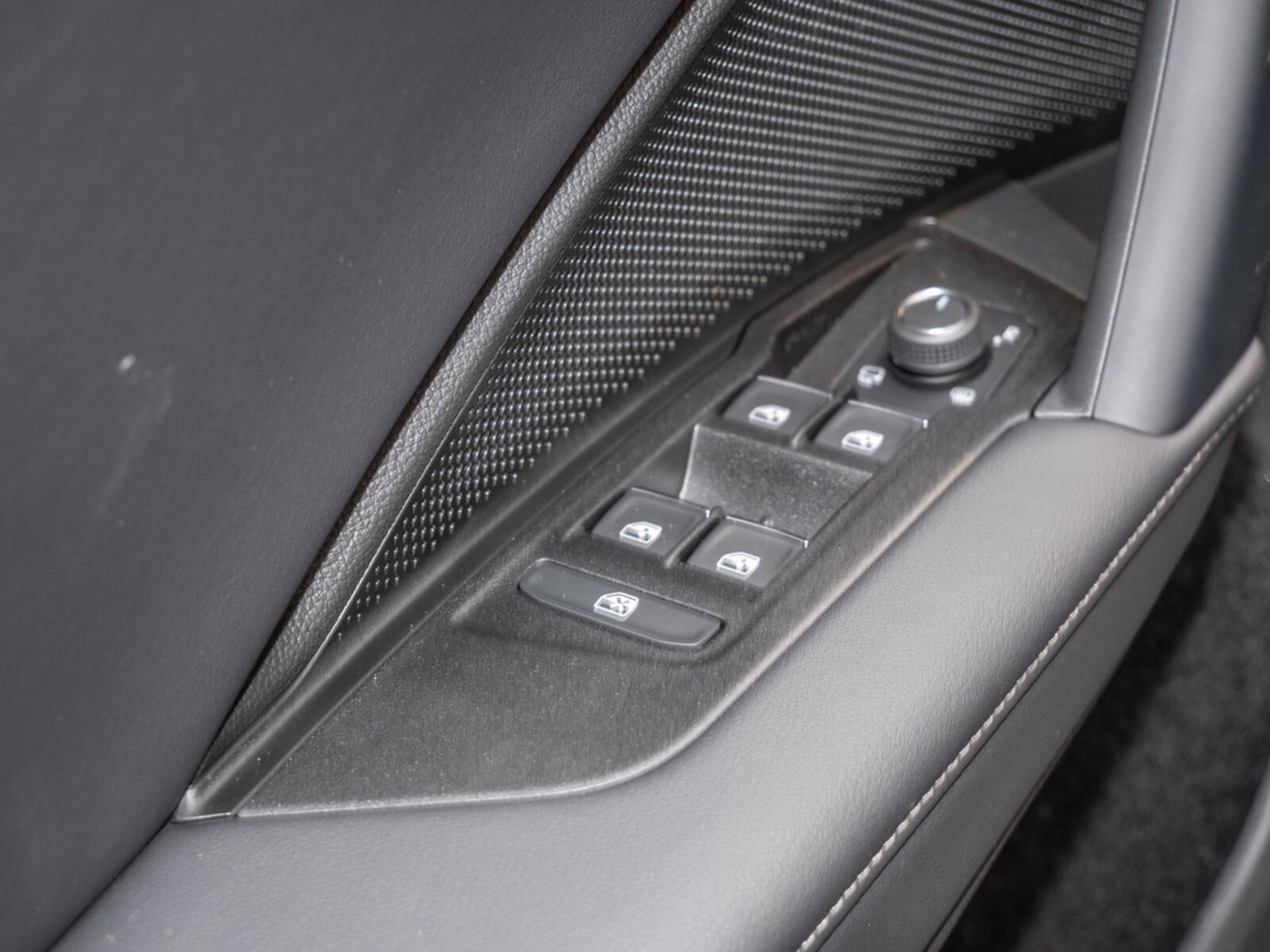 Volkswagen Tiguan – Bild 18