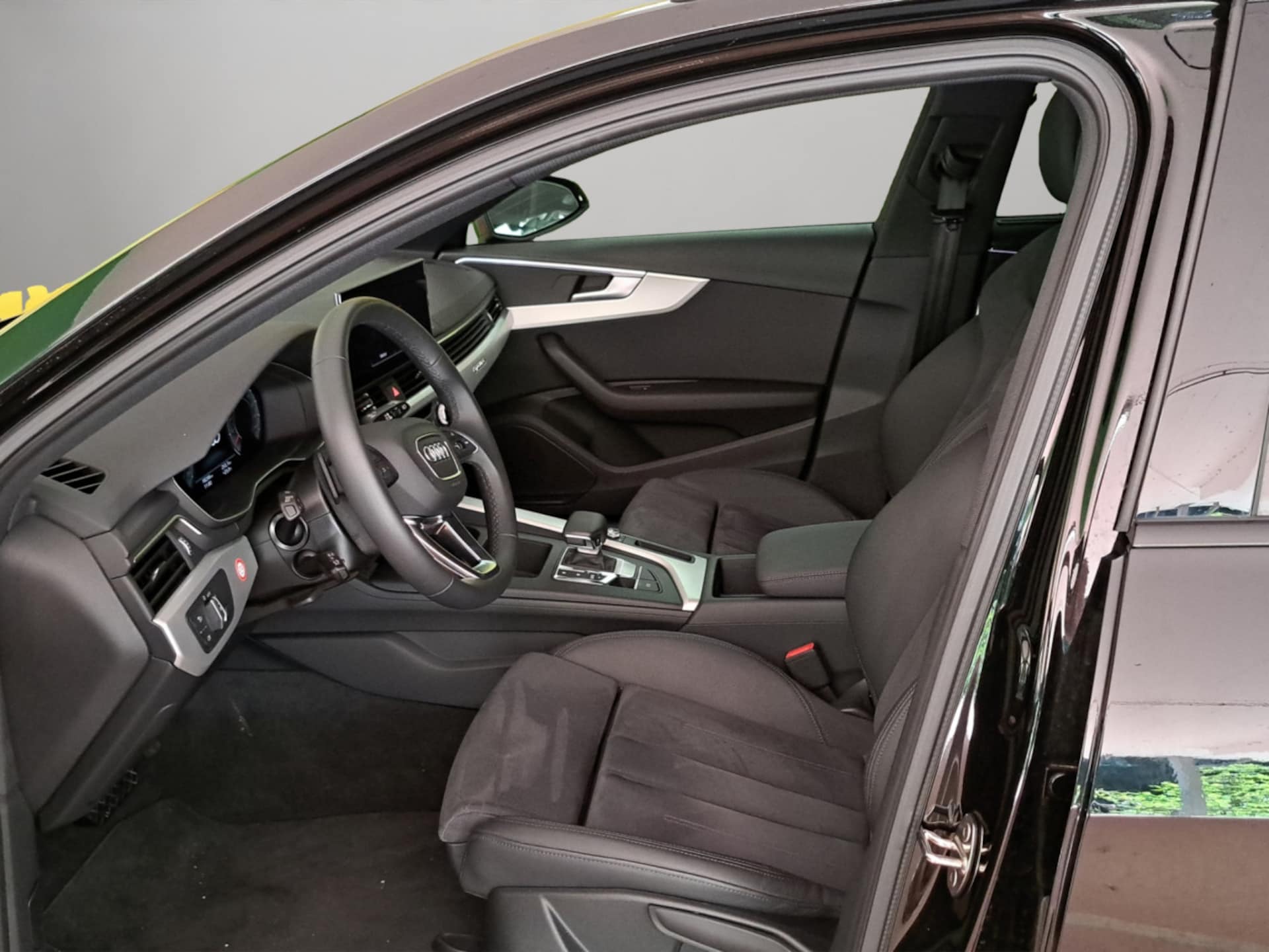 Audi A4 Avant S line