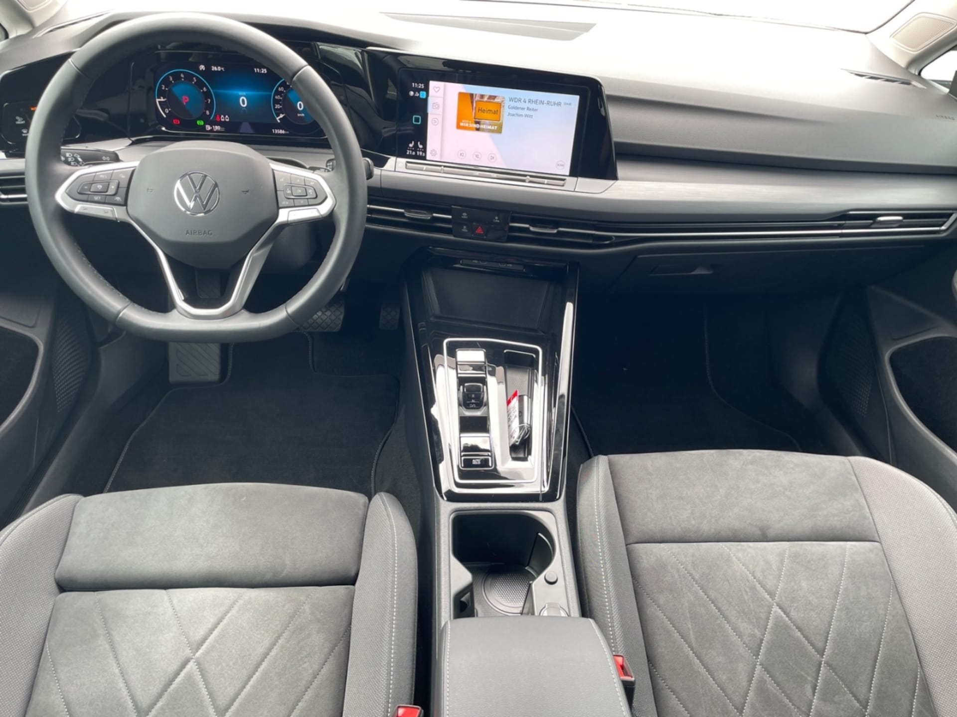 Volkswagen Golf Style
