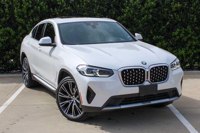 2022 BMW X4