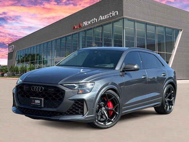 2025 Audi RS Q8 SUV performance