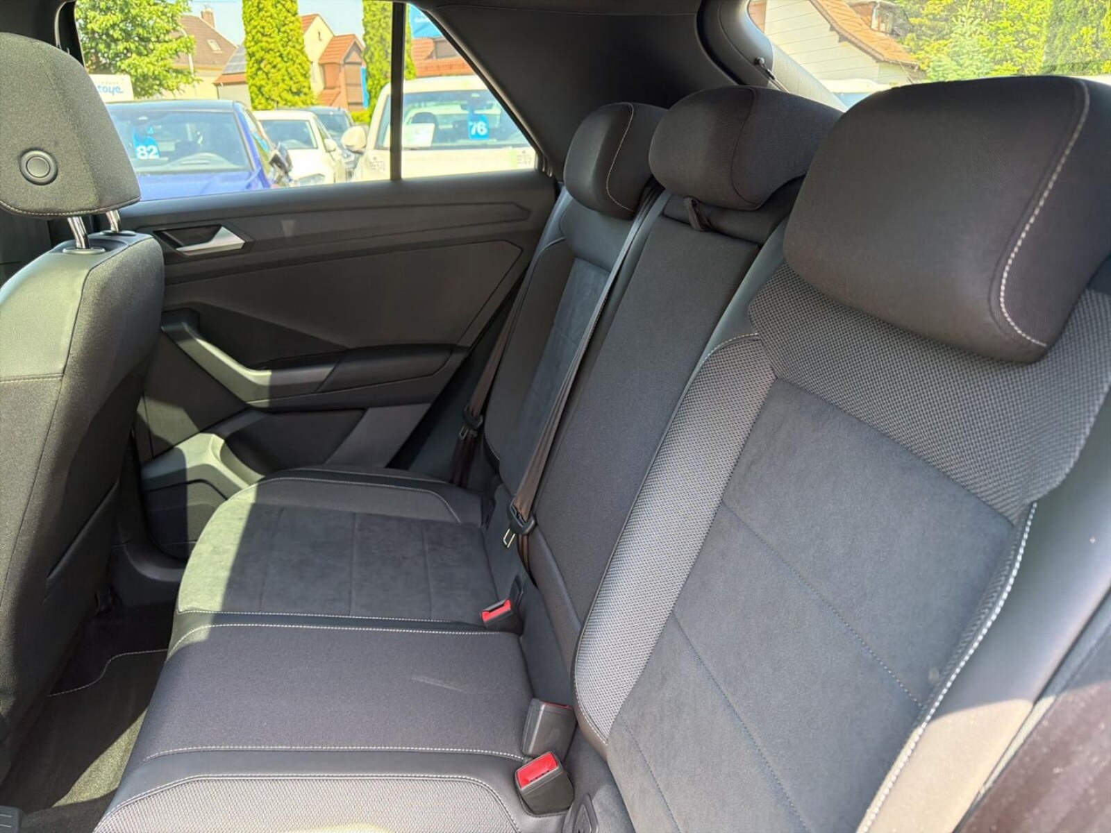 Volkswagen T-Roc – Bild 8