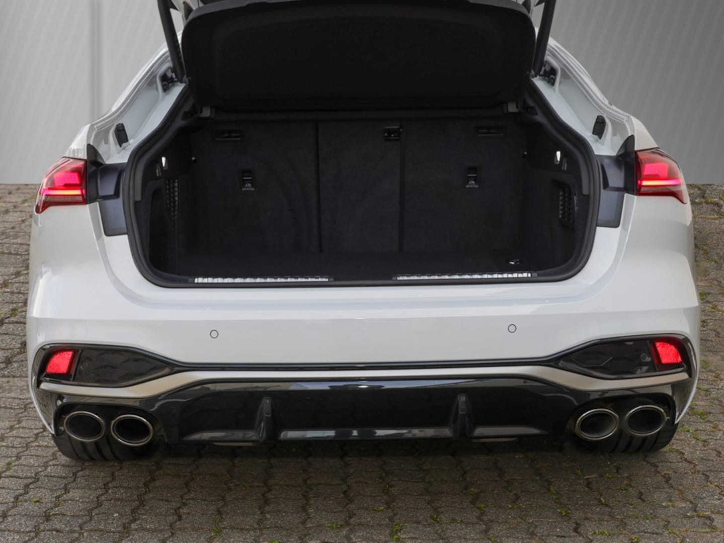 Bild über Audi S5 Limousine edition one TFSI 270 kW S tronic - für weitere Informationen kontaktieren Sie den Audi Partner