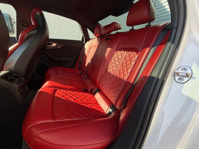 2024 Audi S4 Premium Plus - Photo 18