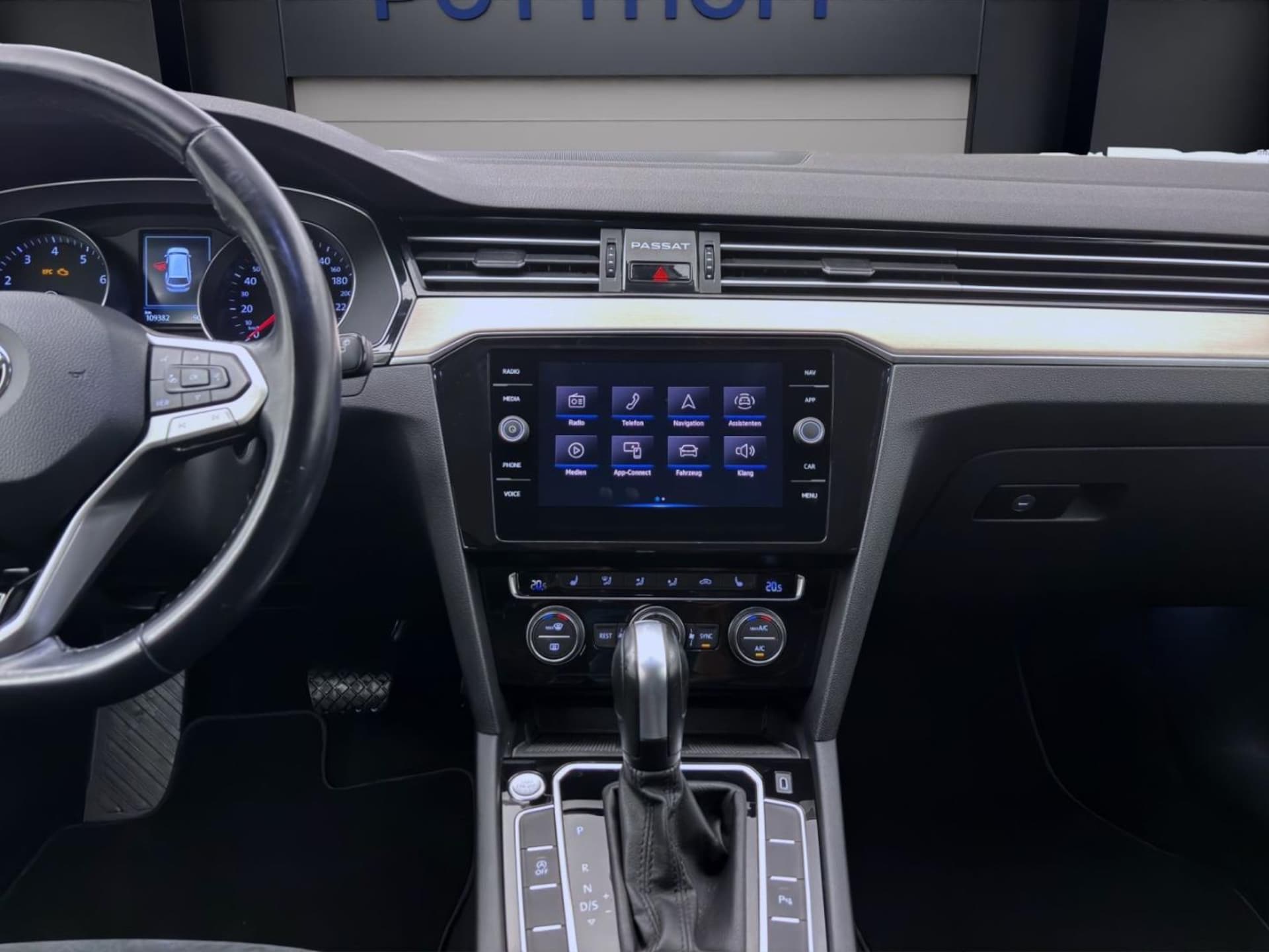 Volkswagen Passat Variant Elegance