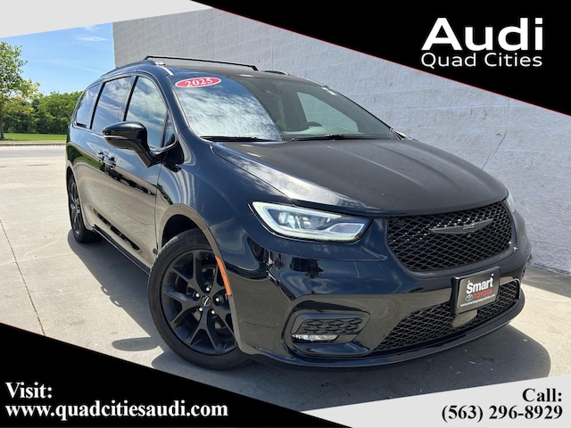 Photo of 2025 Chrysler Pacifica