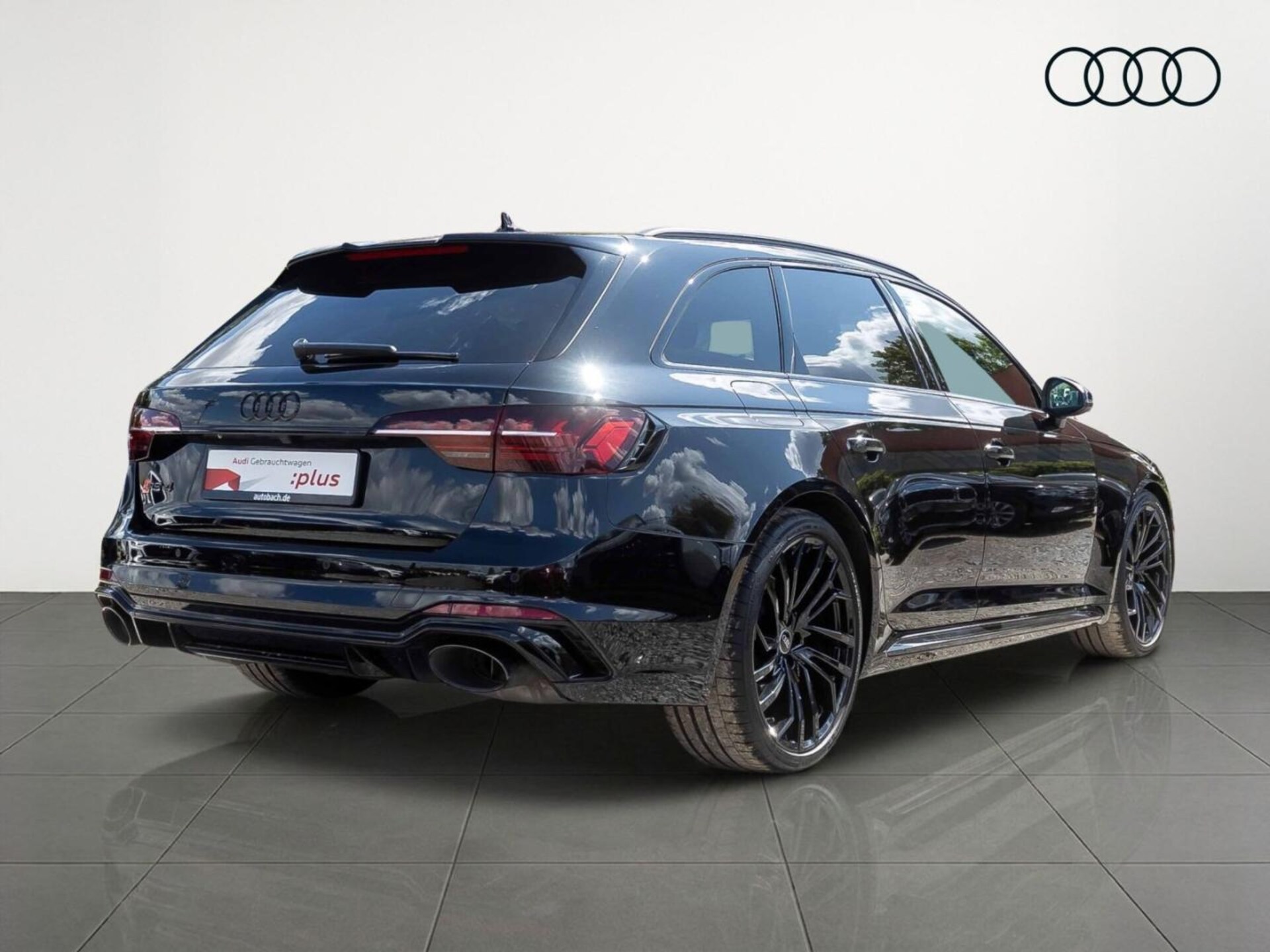 Audi RS 4 Avant