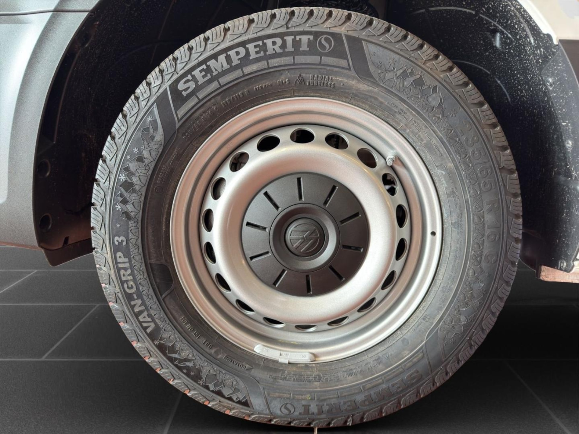 Volkswagen Crafter Kasten langer Radstand