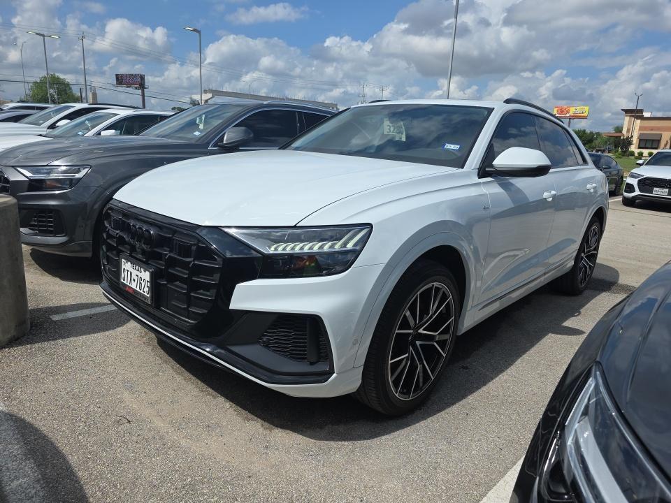 2023 Audi Q8 55 Premium Plus Tiptonic quattro's photo