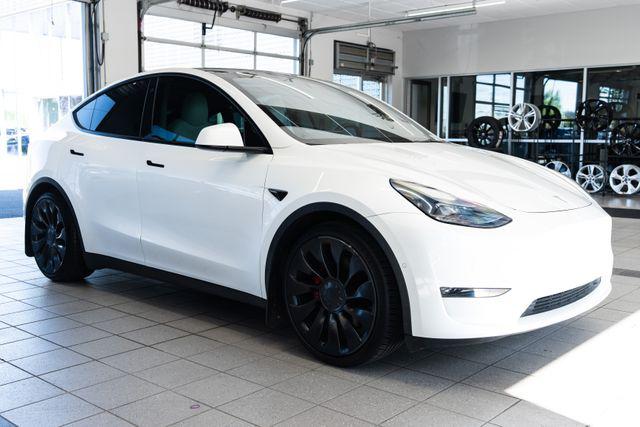 2022 Tesla Model Y Performance Dual Motor All-Wheel Drive's photo