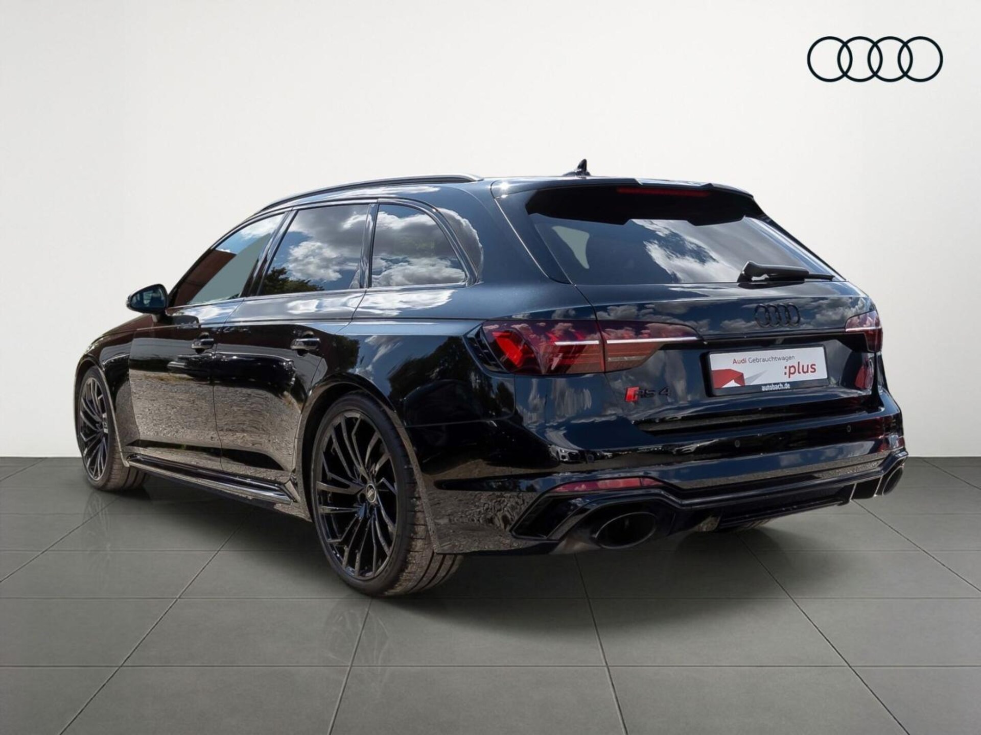 Audi RS 4 Avant