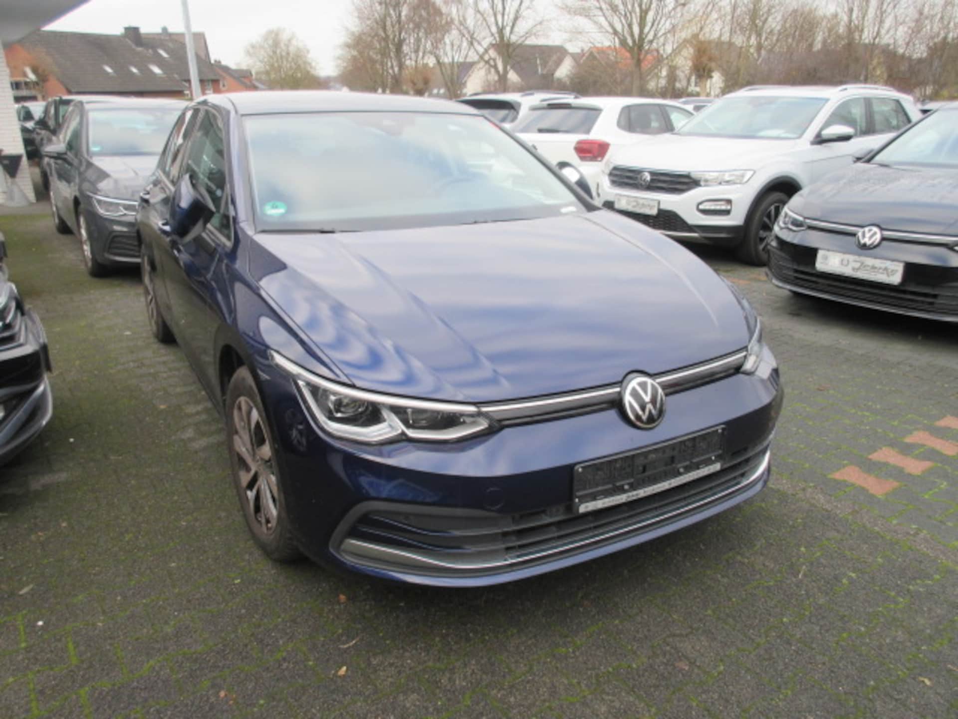 Volkswagen Golf Life