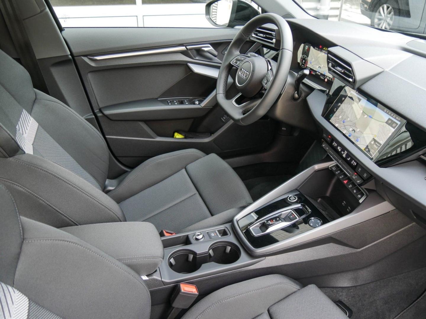 Bild über Audi A3 Sportback 35 TDI S tronic - für weitere Informationen kontaktieren Sie den Audi Partner