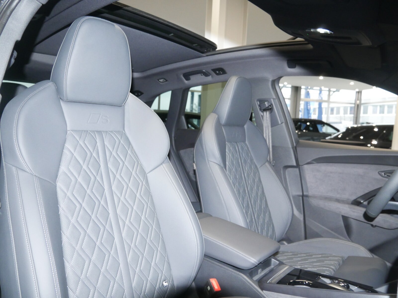 Audi SQ5 – Bild 20