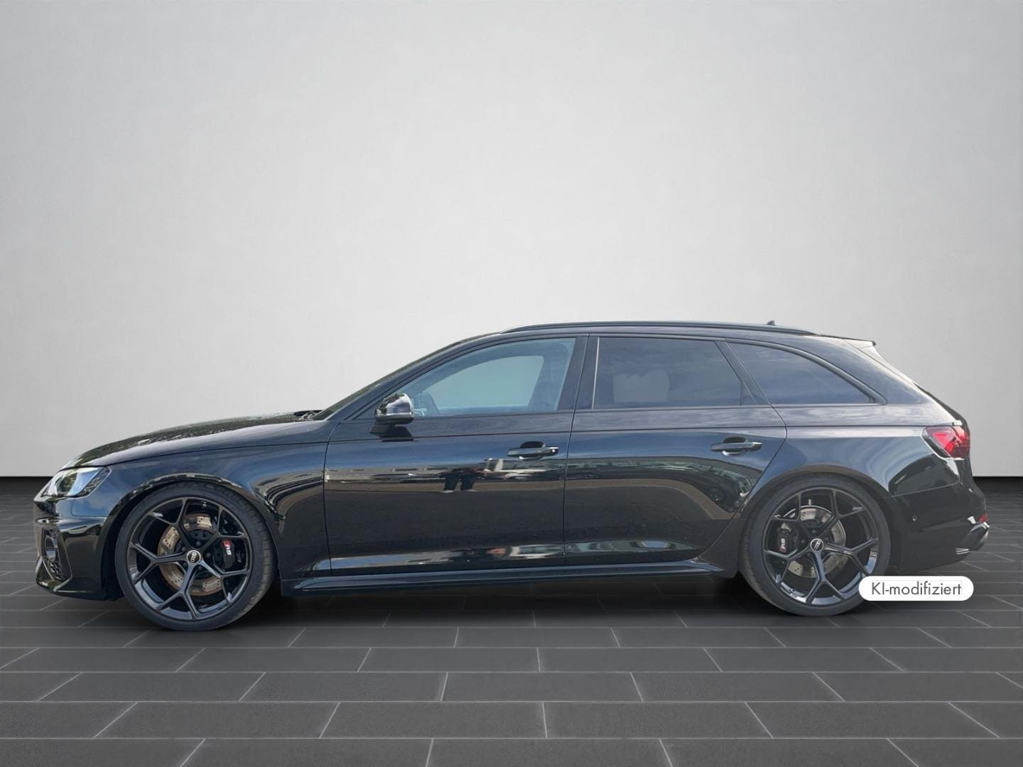 Bild über Audi RS 4 Avant TFSI quattro tiptronic - für weitere Informationen kontaktieren Sie den Audi Partner