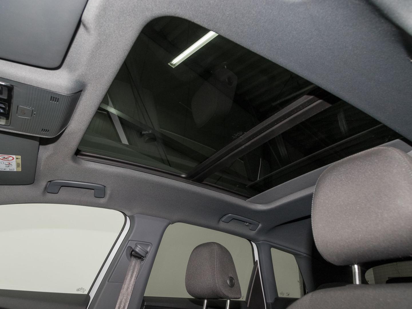 Image about Audi Q4 e-tron 40 e-tron