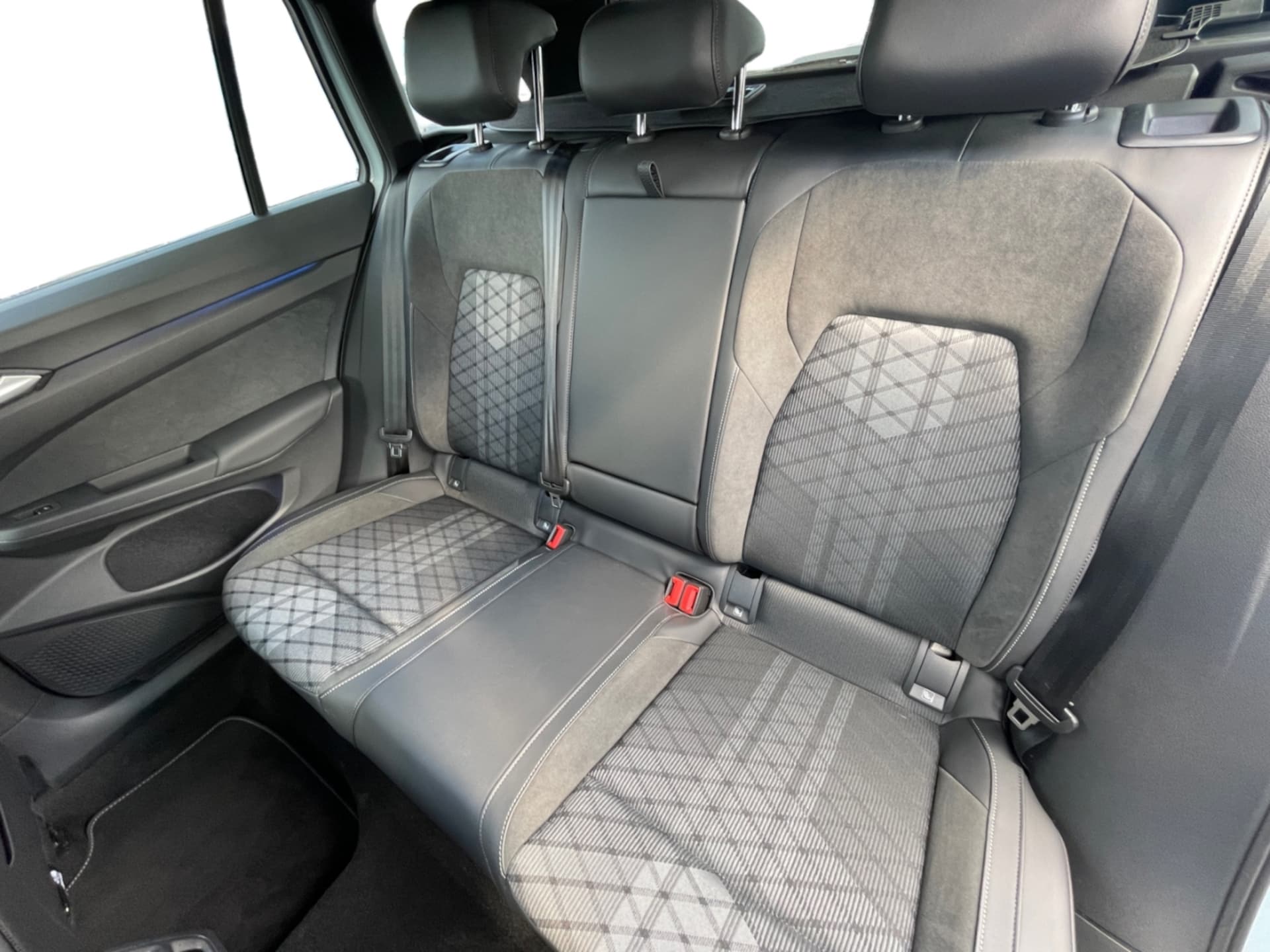 Volkswagen Golf Variant R-Line