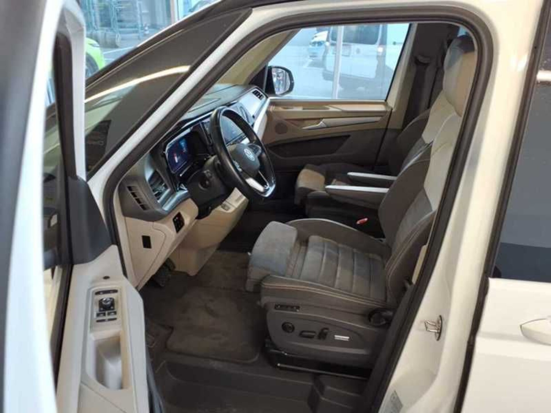Volkswagen Multivan Life