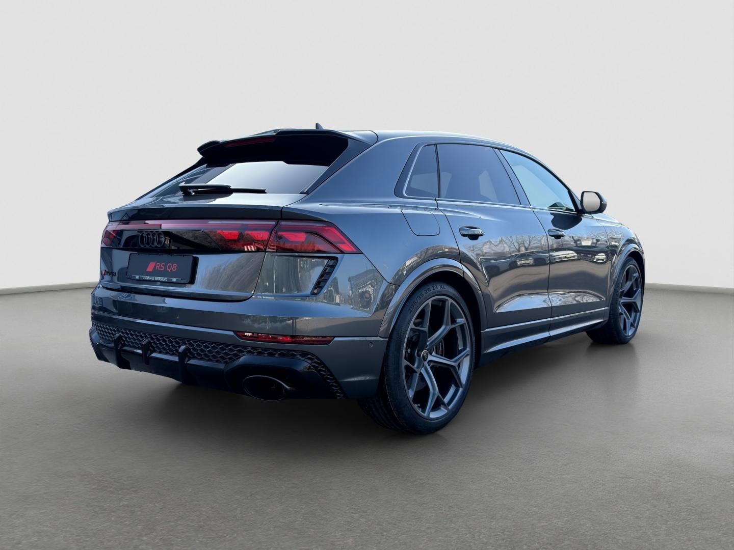 Bild über Audi RS Q8 SUV TFSI quattro 471 kW tiptronic - für weitere Informationen kontaktieren Sie den Audi Partner