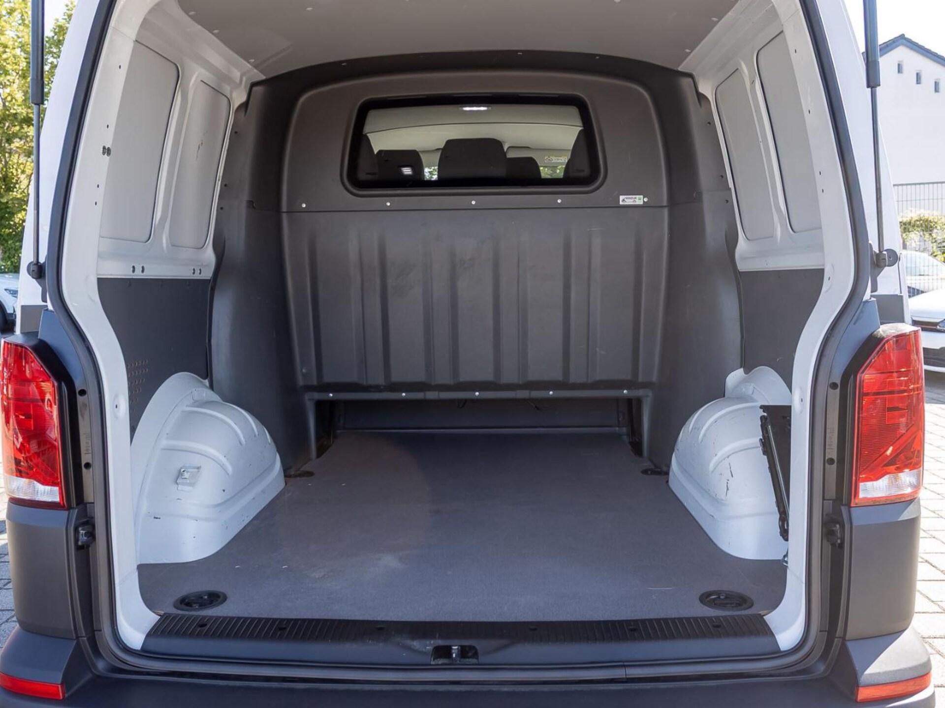 Volkswagen T6.1 Transporter Kasten kurzer Radstand