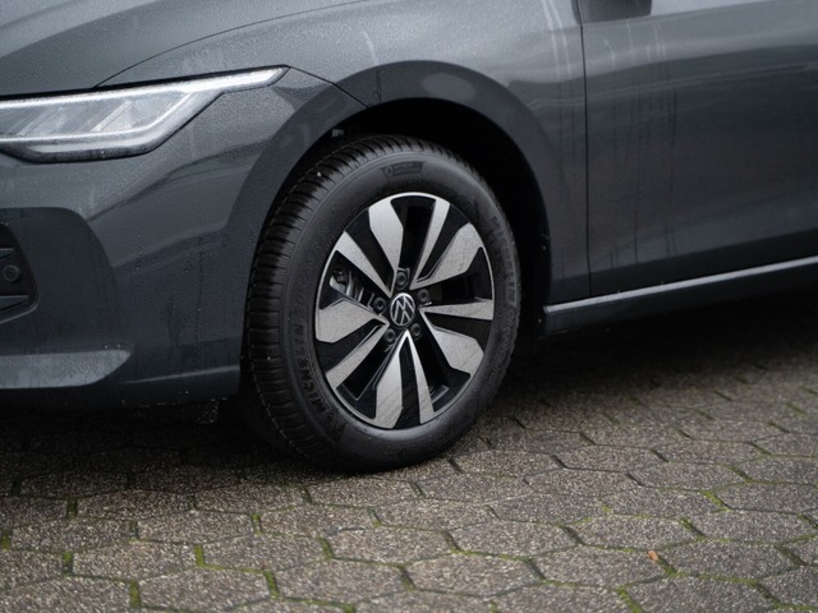 Volkswagen Golf Variant – Bild 6
