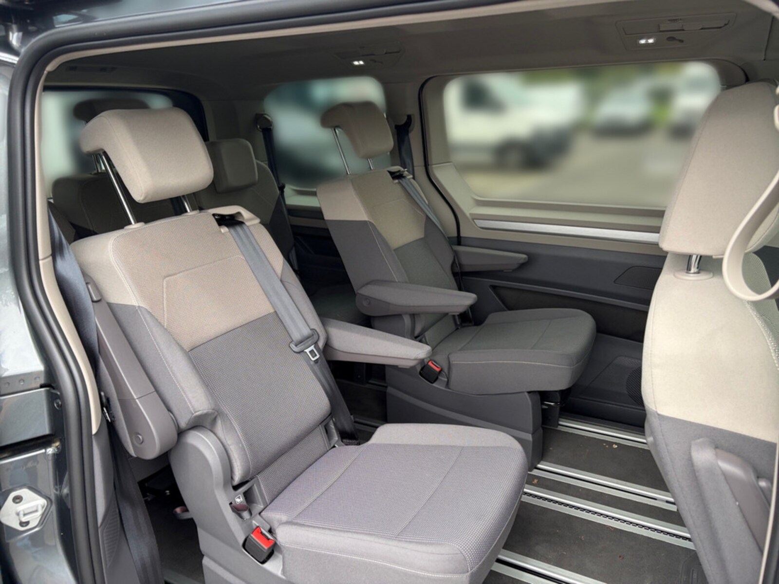 Volkswagen Multivan – Bild 12