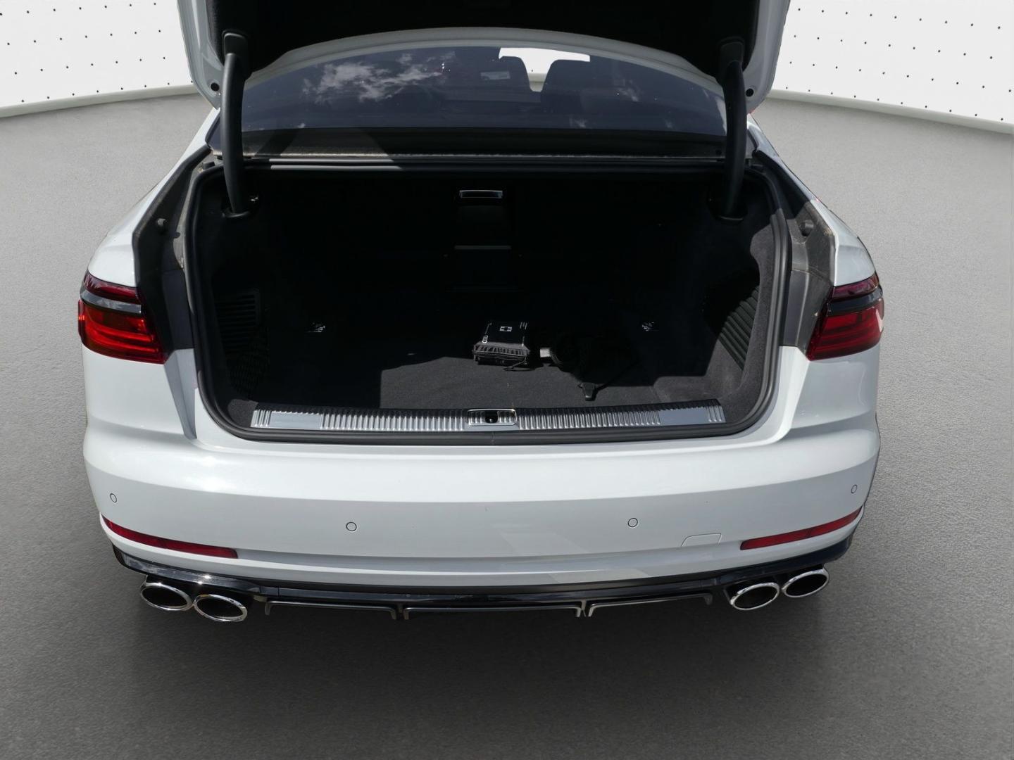 Image about Audi S8 TFSI quattro tiptronic